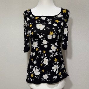 Ann Taylor Black and White Floral Short Sleeve Top